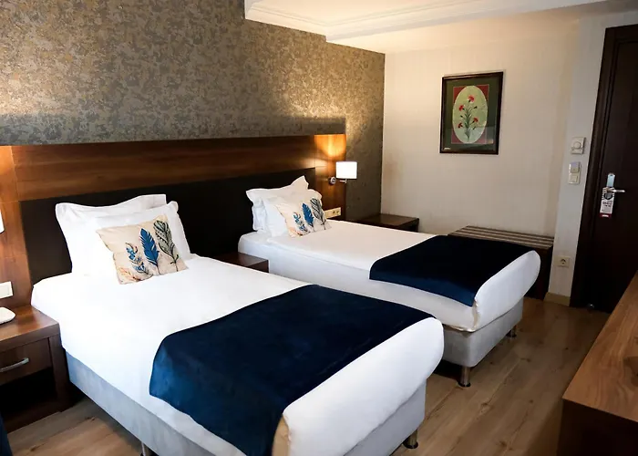 Rhiss Hotel Bostanci