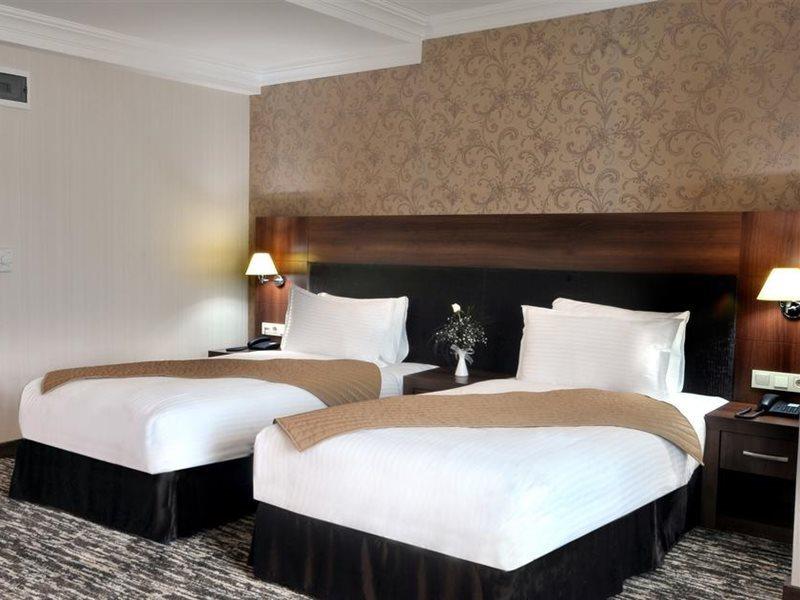 Rhiss Bostanci Hotel 3*