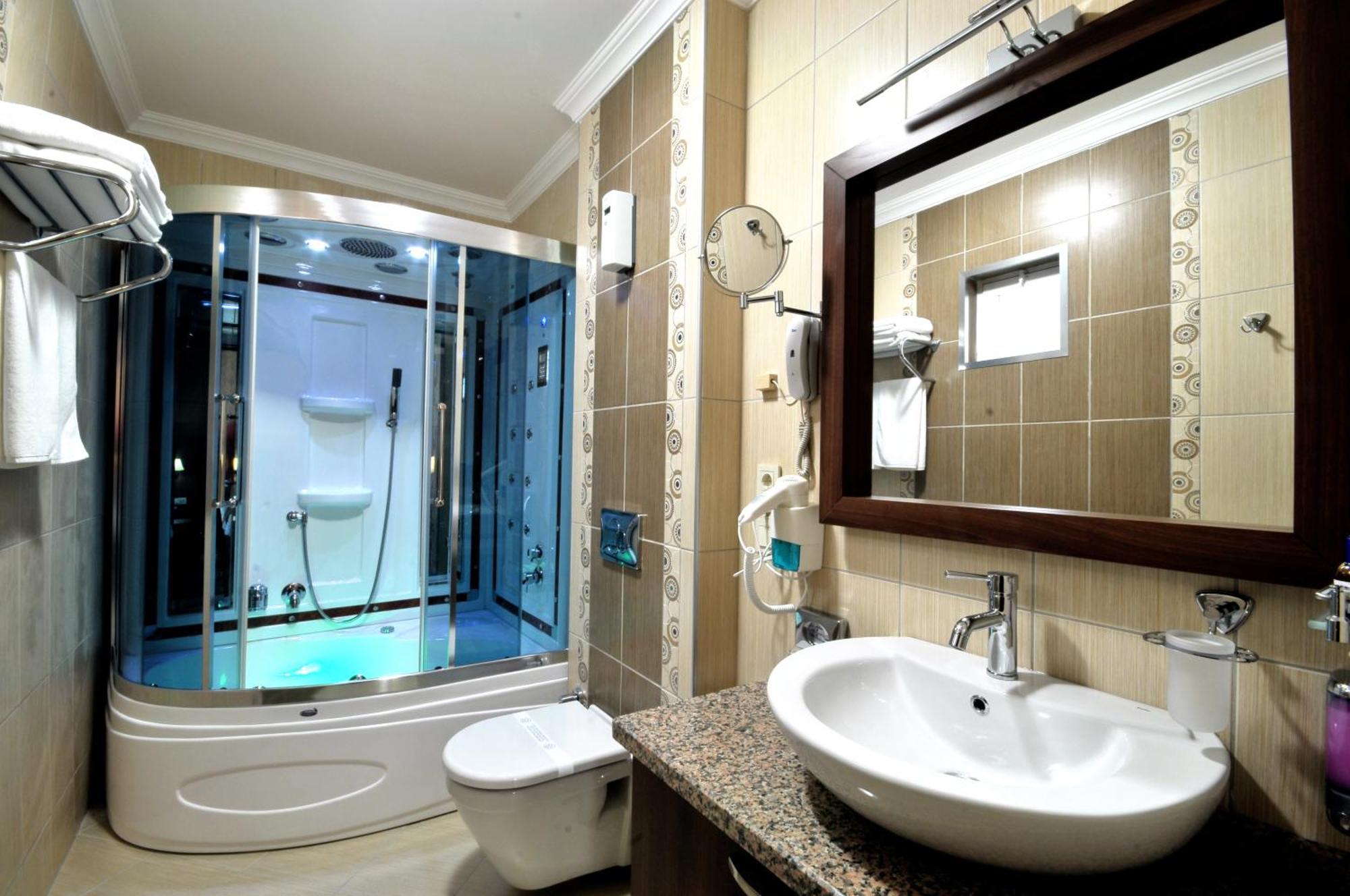 Rhiss Bostanci Istanbul