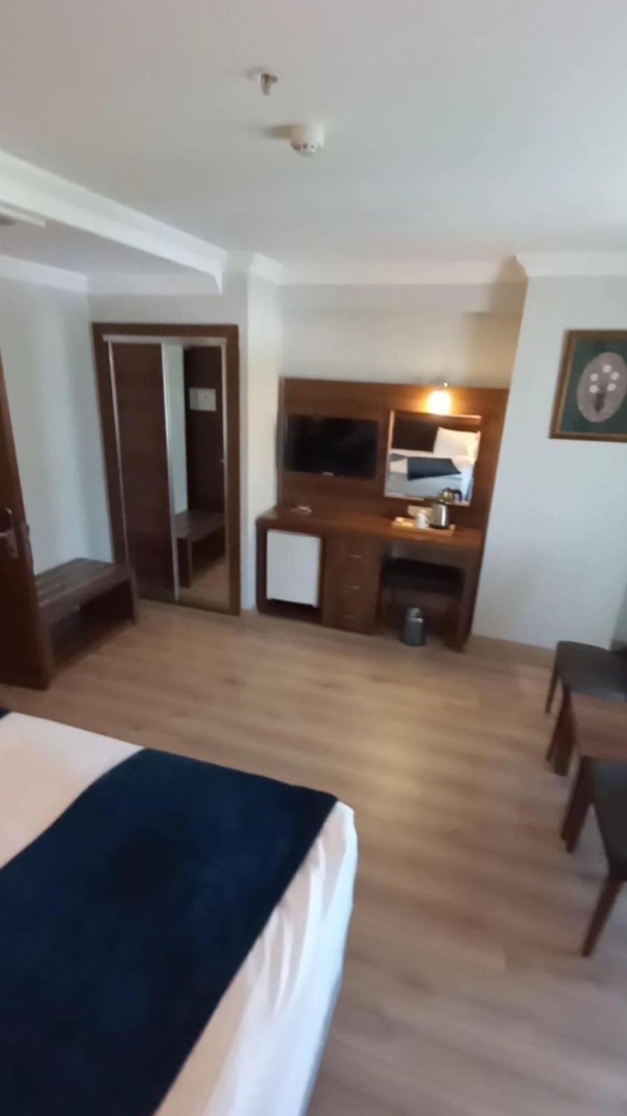 Rhiss Bostanci Hotel