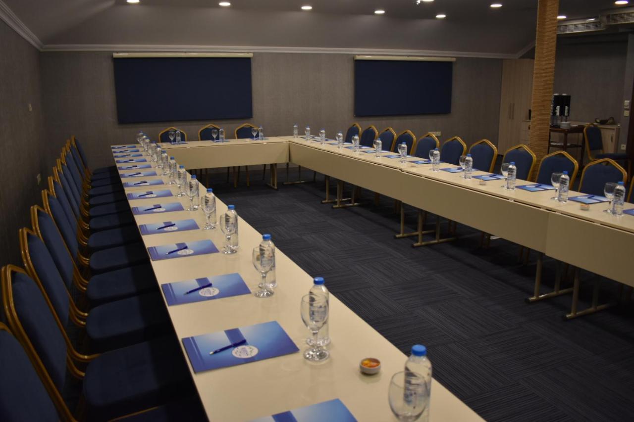 Отель Rhiss Bostanci 4*